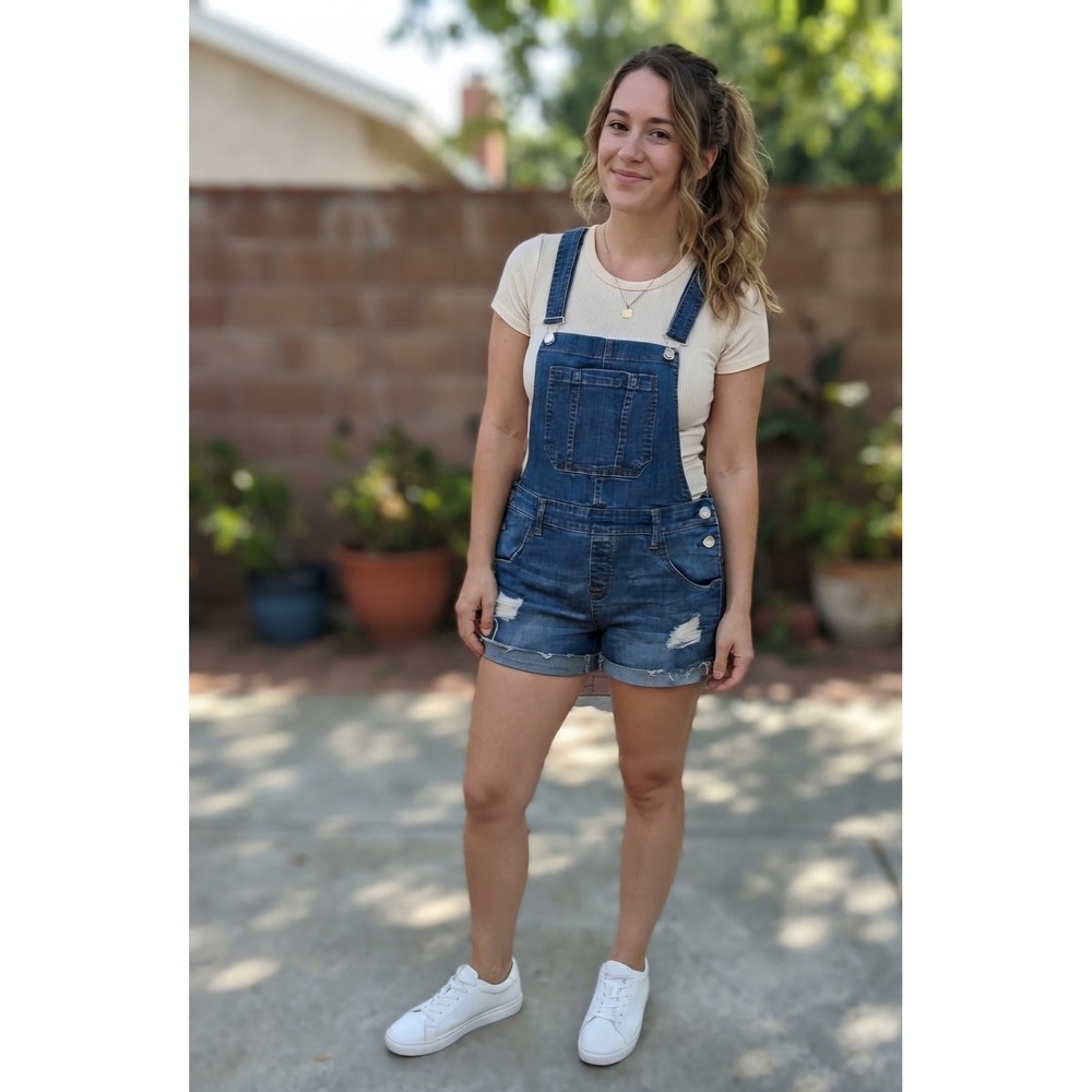 PacSun Womens Distressed Denim Shortalls Medium Wash Size 28 Overalls
